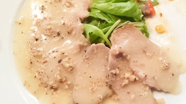 arrosto alle noci con insalata