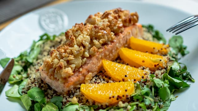 Salmão com Crosta Avelãs