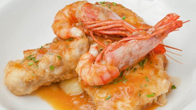 Suquete de rape con gambas