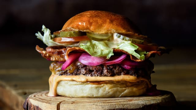 Bacon Cheeseburger