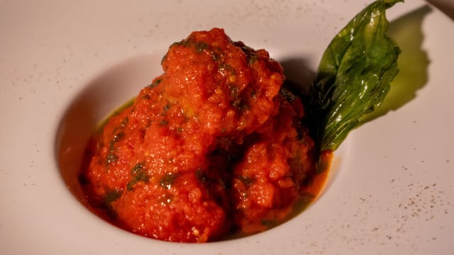 Polpettine di manza Chianina Igp, salsa al pomodoro bio