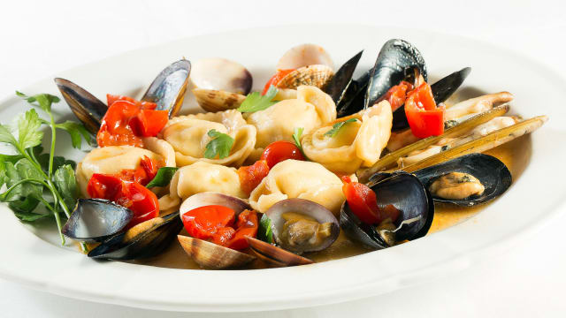 TORTELLI CON PESCE AI FRUTTI DI MARE