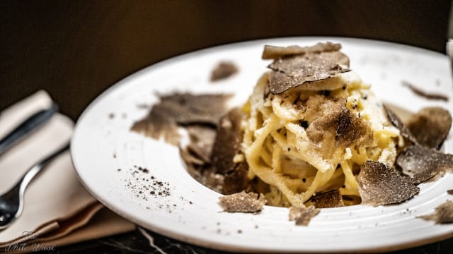 Cacio e Pepe con Tartufo Nero 
