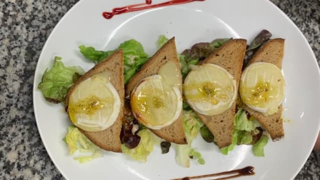 Toast Chèvre chaud 