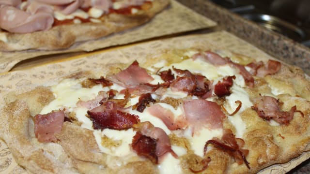 Taleggio e speck