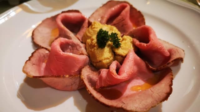 Vitello Tonnato all'antica, salsa classica
