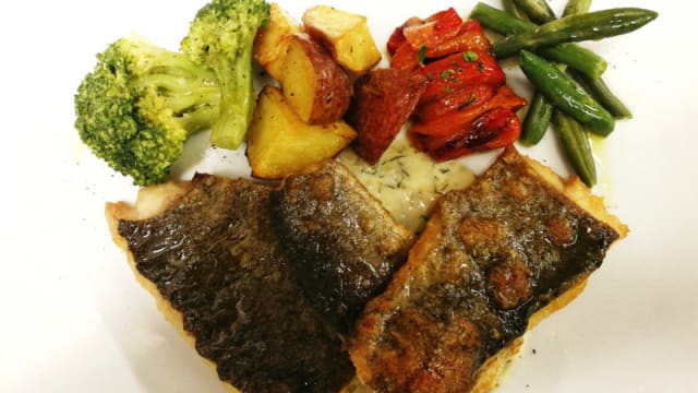 Trota di Morgex, salsa all'Aneto e Verdurine