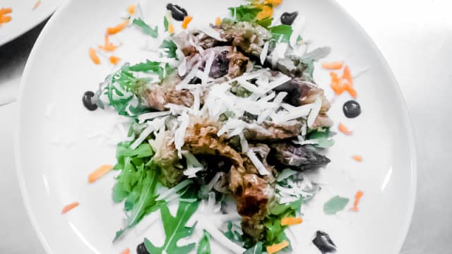 carne con insalata
