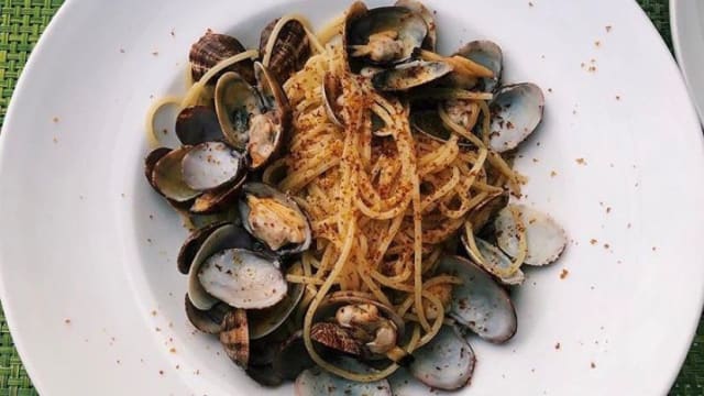 Spaghetti alle Vongole Veraci con Bottarga