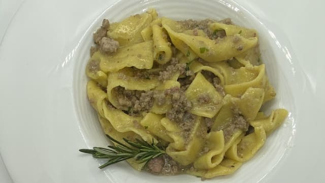 Pappardelle al ragù bianco