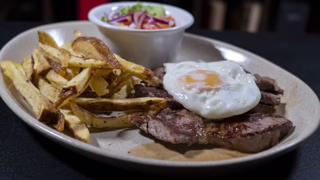 Prego (coração de alcatra) no prato