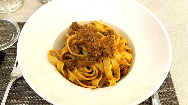 Ecco le nostre bolognesissime tagliatelle al ragù:)