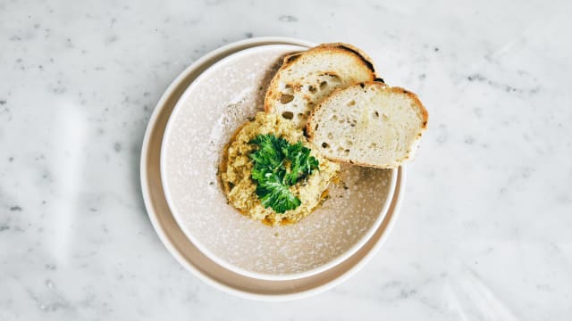 Evviva! Le nouveau restaurant italien à Saint-Maur-des-Fossés - La Varenne Saint-Hilaire : mise en bouche aux olives