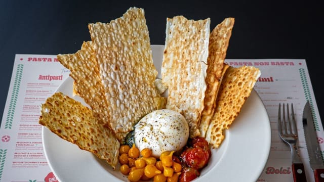 Burrata con pesto