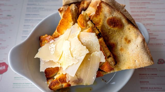 Focaccia genovese
