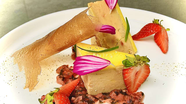 Cube de foie gras IGP de la ferme Puntoun confit et mi-cuit au naturel