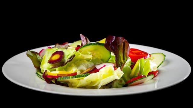 salade aux légumes frais