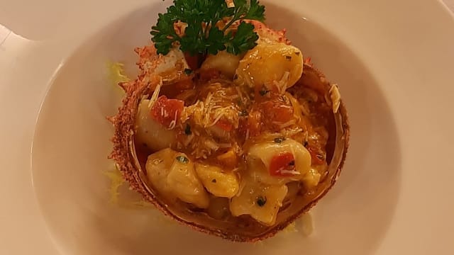 Gnocchi di patate con granseola