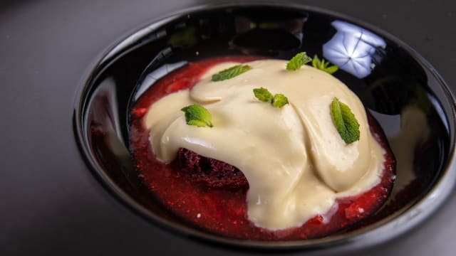 Crema diplomatica, fragola e alkermes