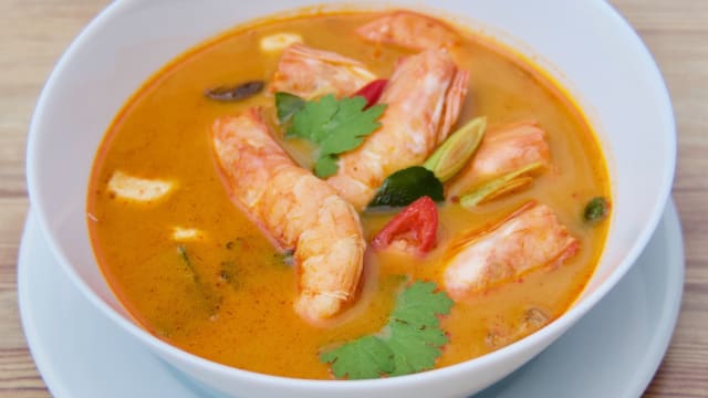 Tom Yum Sopa tailandesa picante