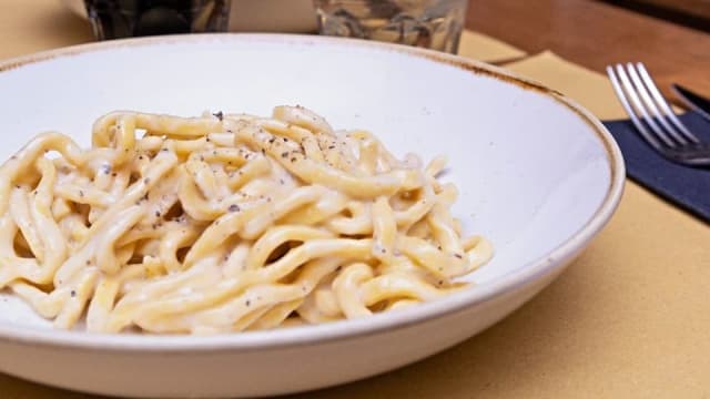 Tonnarelli Cacio & Pepe - Fatti in Casa