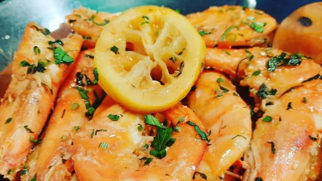 Camarões fritos a Laurentina