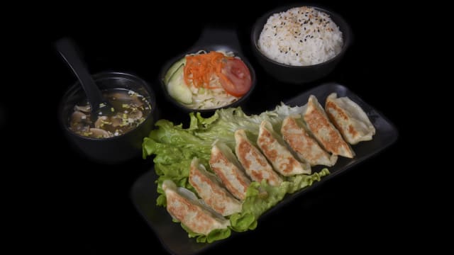 G2 Menu Gyoza