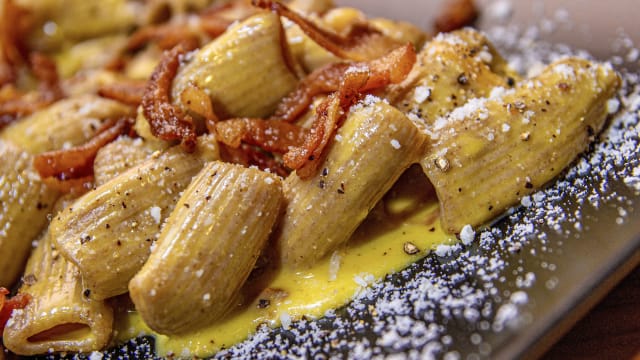 Mezze Maniche alla Carbonara