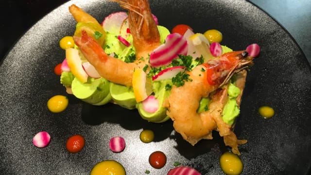 Tartelette d'avocat - crevette en tempura