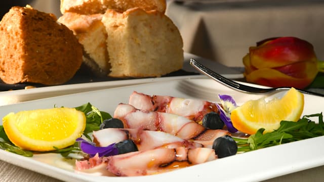 Carpaccio di polpo