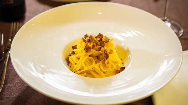Tagliolini fatti a mano con tartufo nero