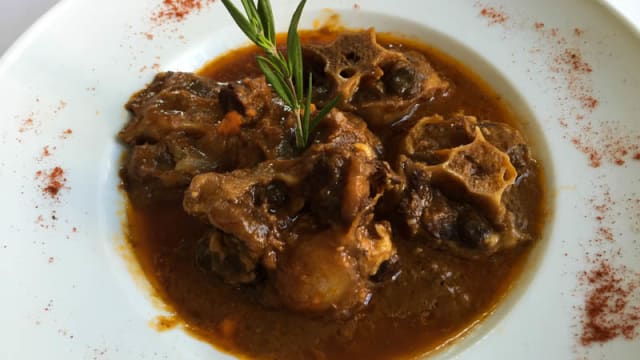 Cola de Toro a la Maestranza