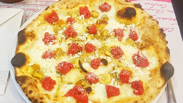  FUNGHI PORCINI, SALSICCIA DI BRA, CASTELMAGNO
