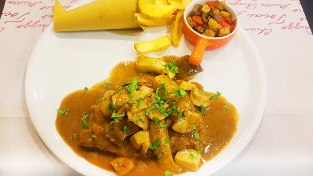 FILETTO DI FASSONA CON FUNGHI PORCINI