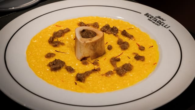 Riso carnaroli “selezione acquerello” alla milanese ragù ossobuco