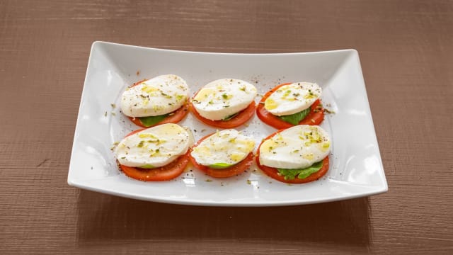 salada caprese