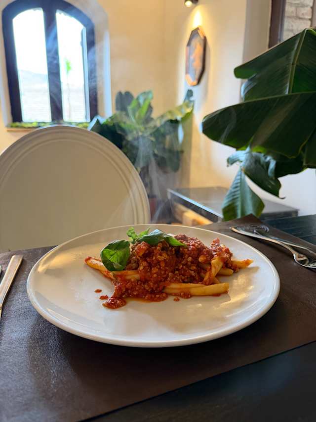 Maccheroncini al ragù di Chianina