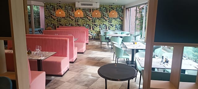 The Hollywood Restaurant Cannes, Cannes