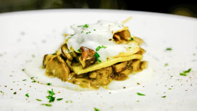 Millefoglie di patate funghi porcini e taleggio.
