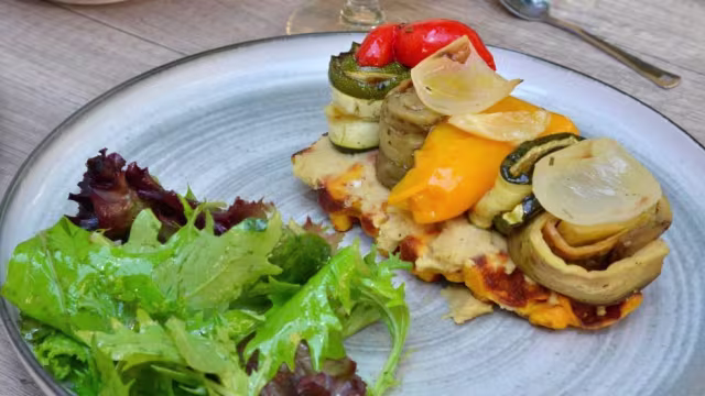 Iki Guys, Salon-de-Provence