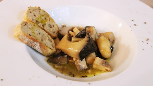 zuppetta di funghi cardoncelli e spada