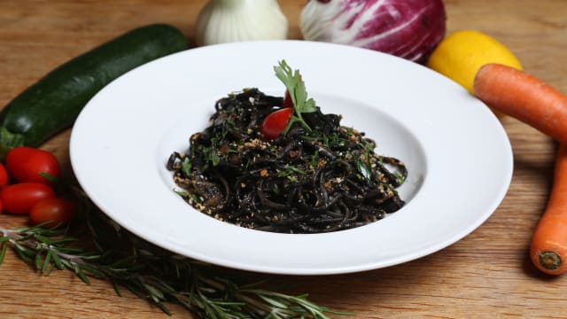 Spaghetti Al Nero di Seppia