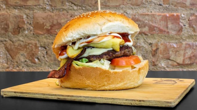 BACON CHEESEBURGER