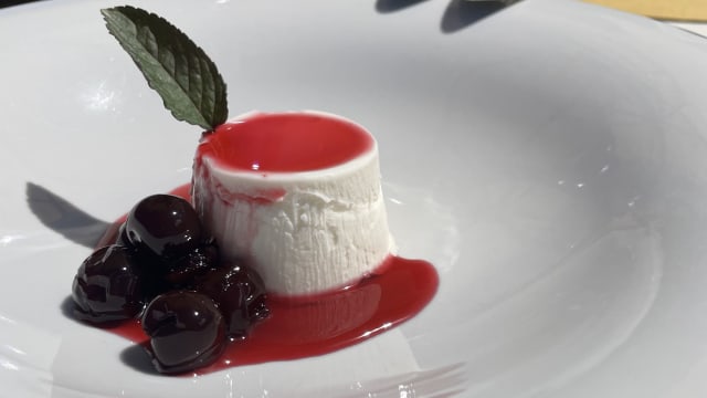 Panna cotta ai frutti di bosco 