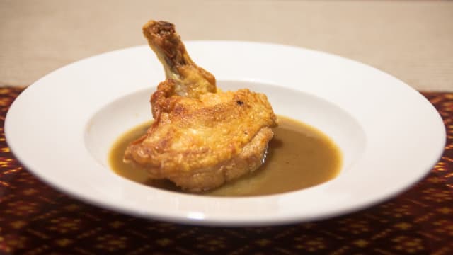 Suprême poulet sauce curry vert