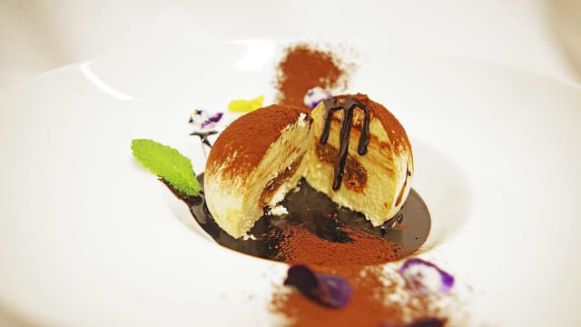 Sfera di tiramisu