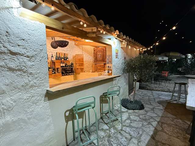 La Voûte Grans, Grans