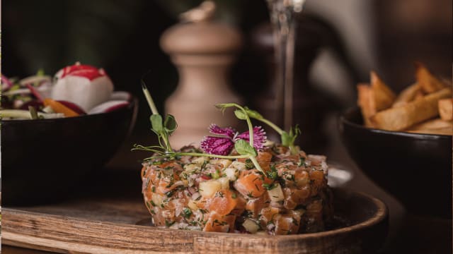 Déjeuner chez M. Charles Aix les Bains