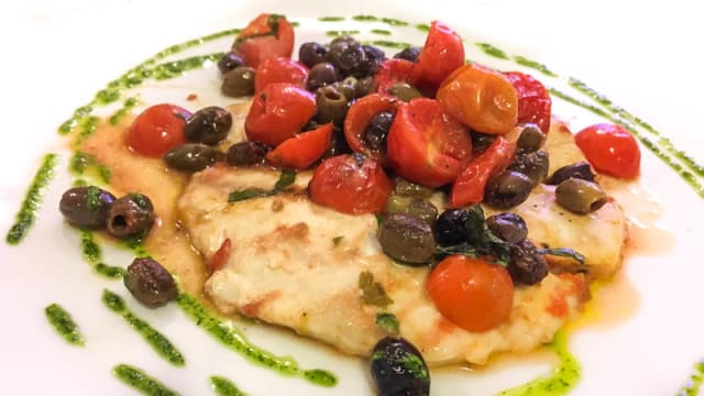 Branzino alla mediterranea