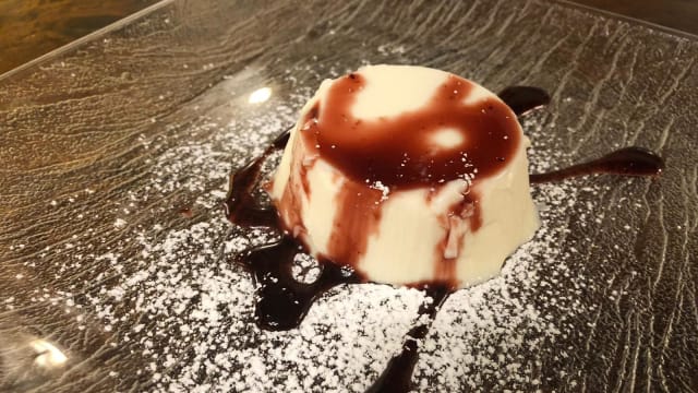 Panna cotta ai frutti di bosco